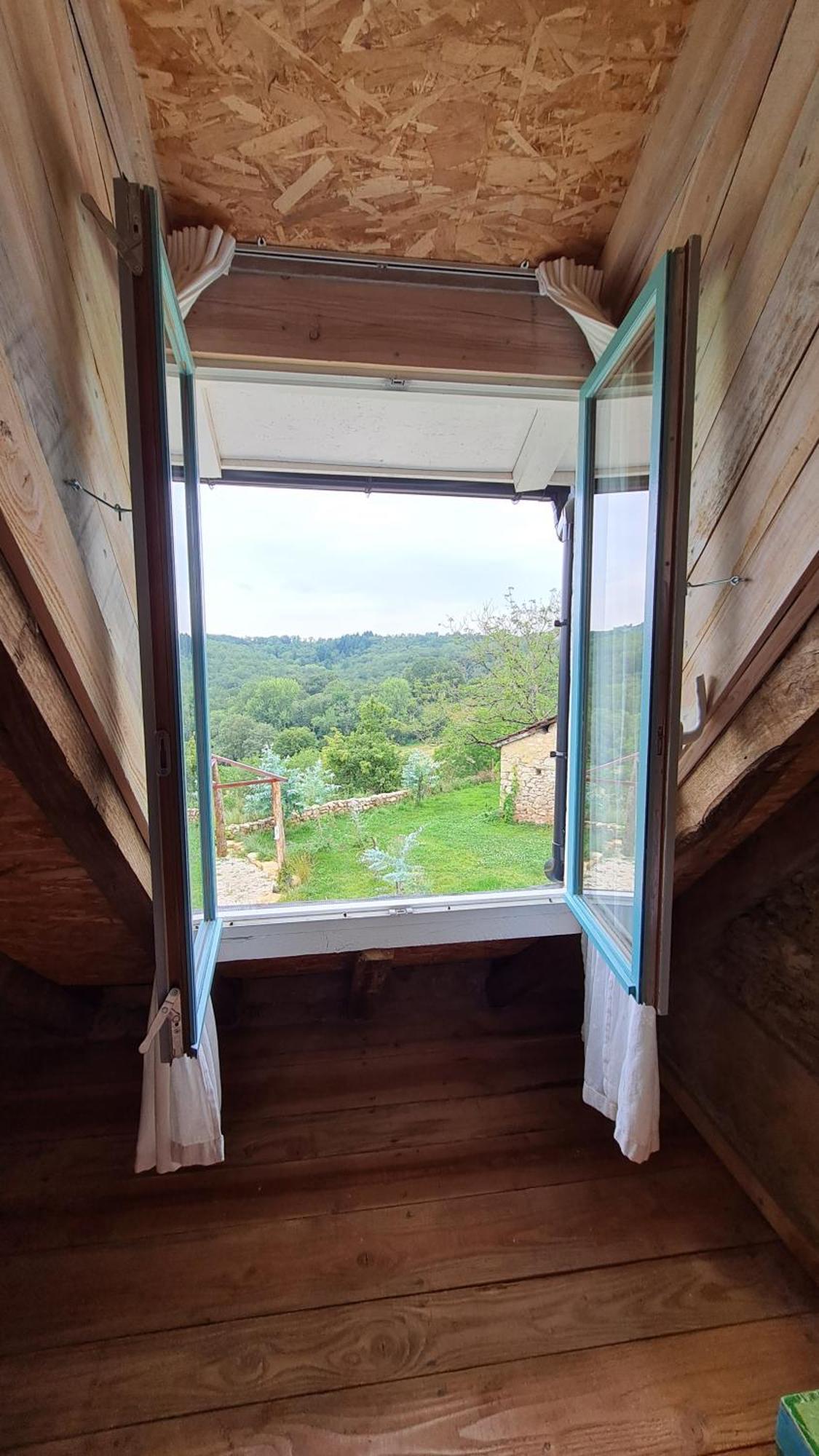 La Belle Petite Ferme Rosiers De Julliac 19350 Holiday home *