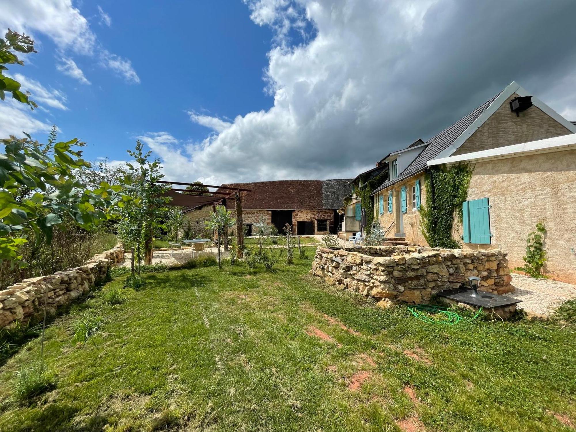 Holiday home La Belle Petite Ferme Rosiers De Julliac 19350